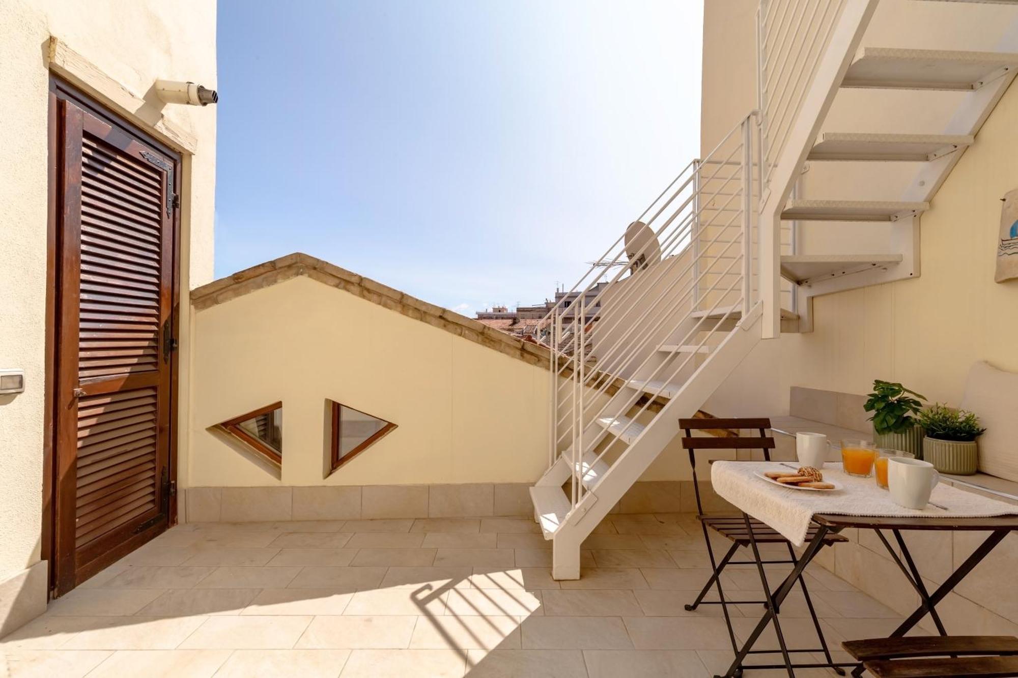 Domus De Silva - Appartamento In Centro Storico A Cagliari Exteriér fotografie